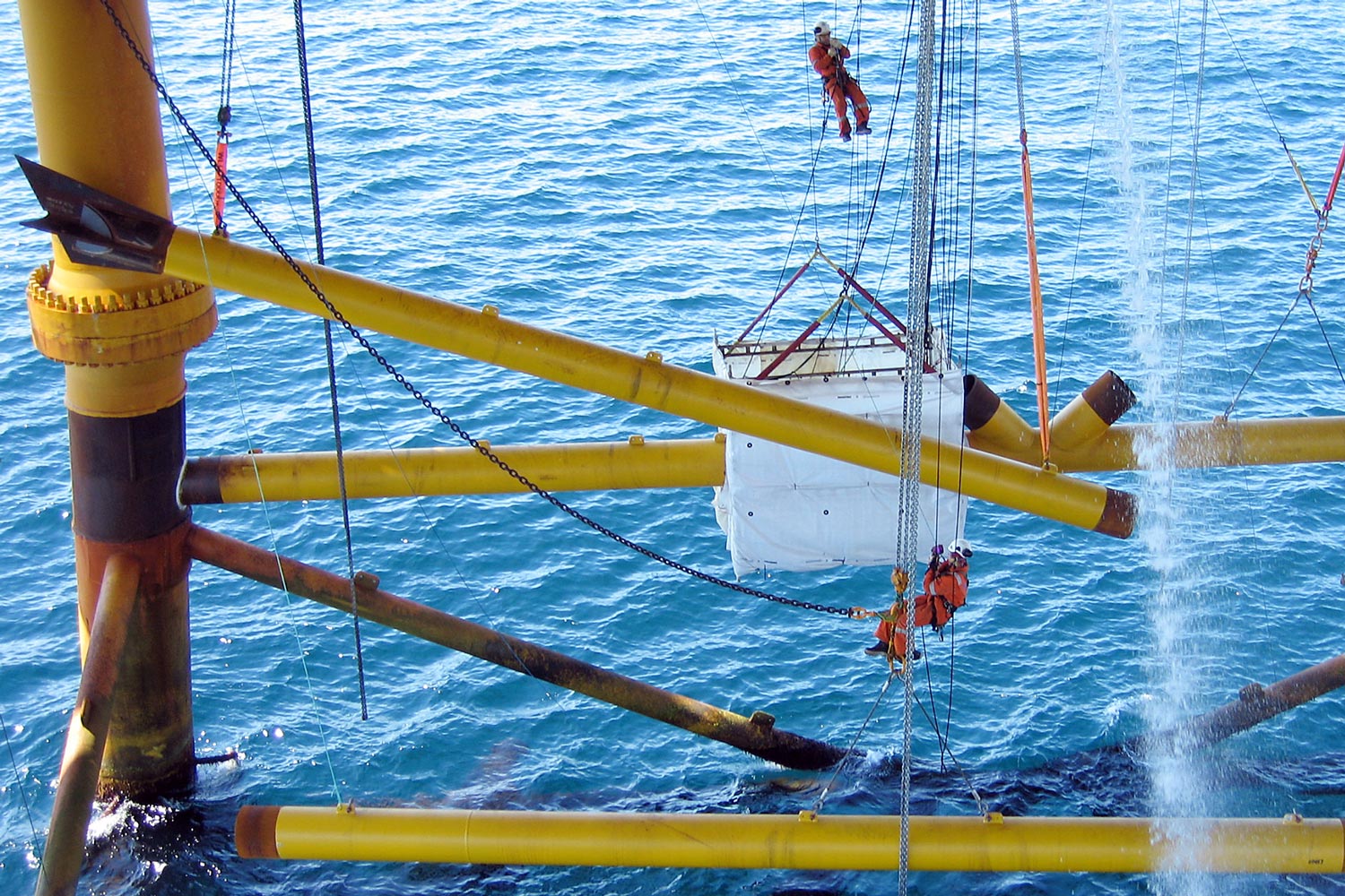 Linjebygg rigging and rope access services